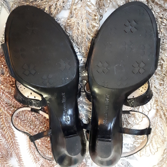 Naturalizer Leather ICONIC Black Sandal Size 8 - Picture 7 of 7